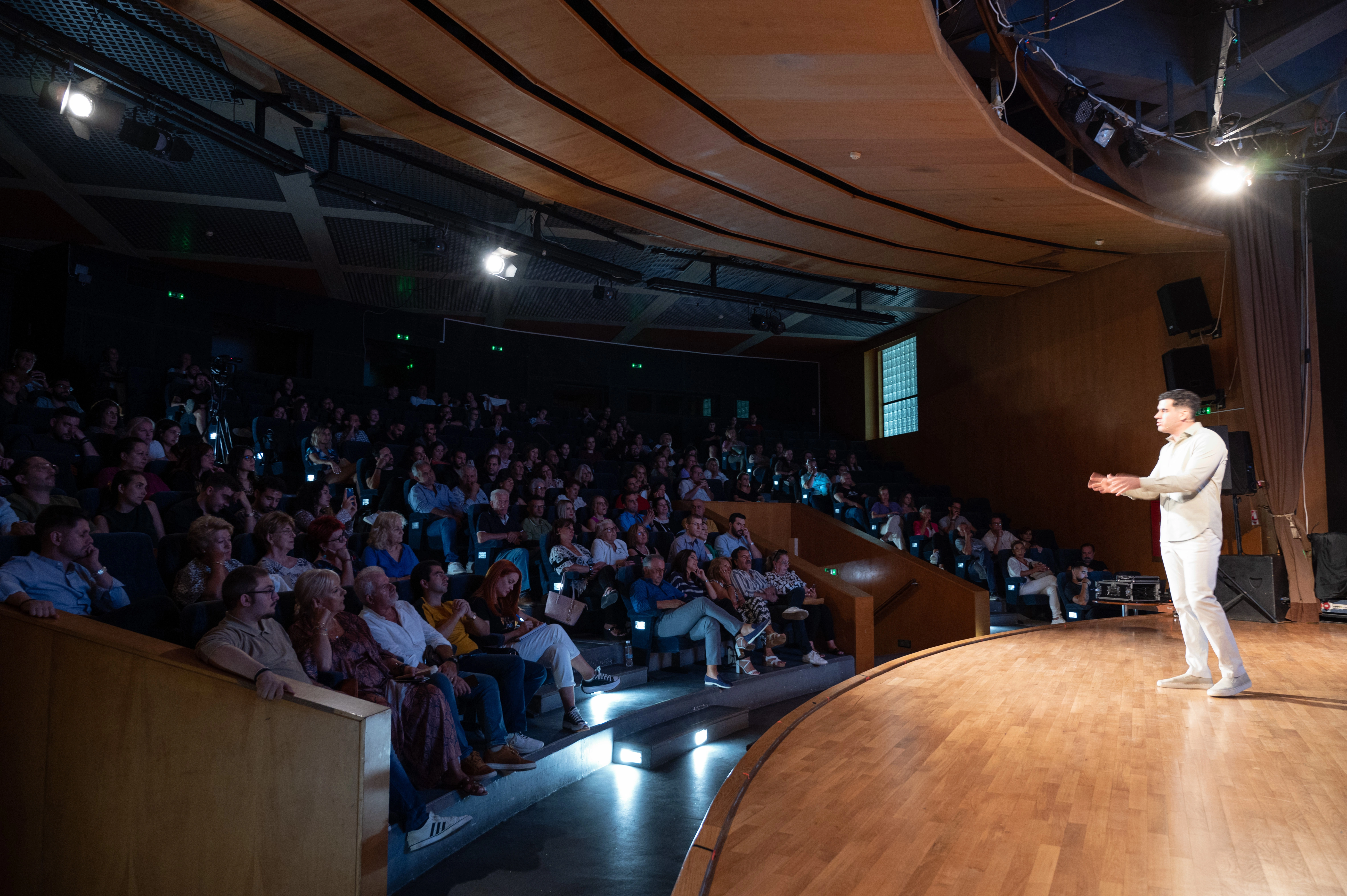 Προκόπης Κούκης on stage